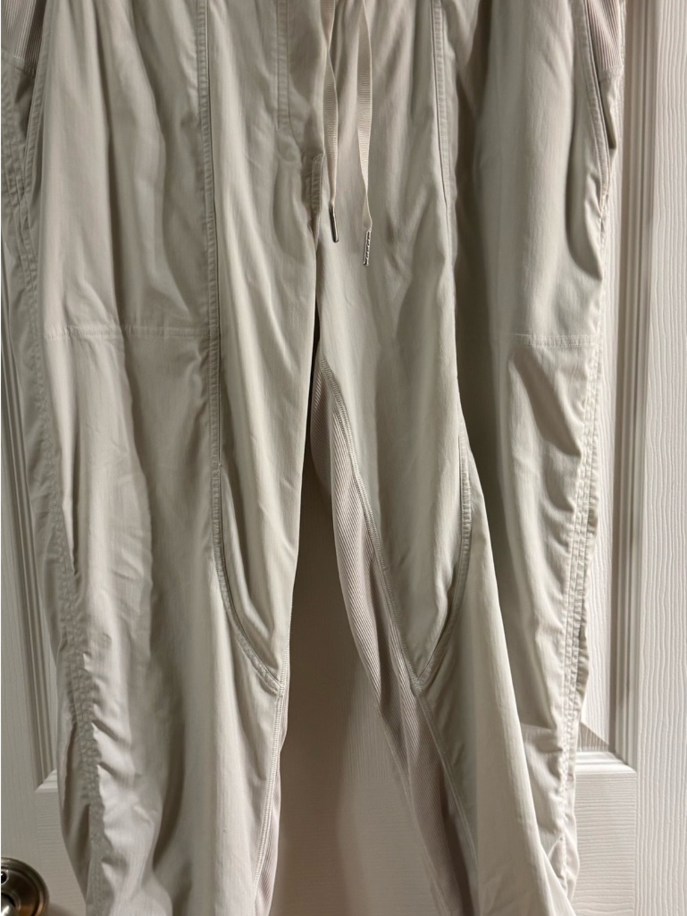 Dance Studio Mid-Rise Cropped Pant